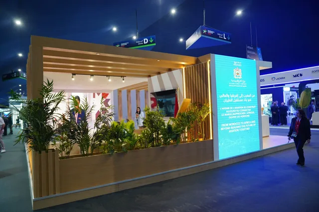 Vue latérale du pavillon et de son habillage — Marrakech Air Show 2026